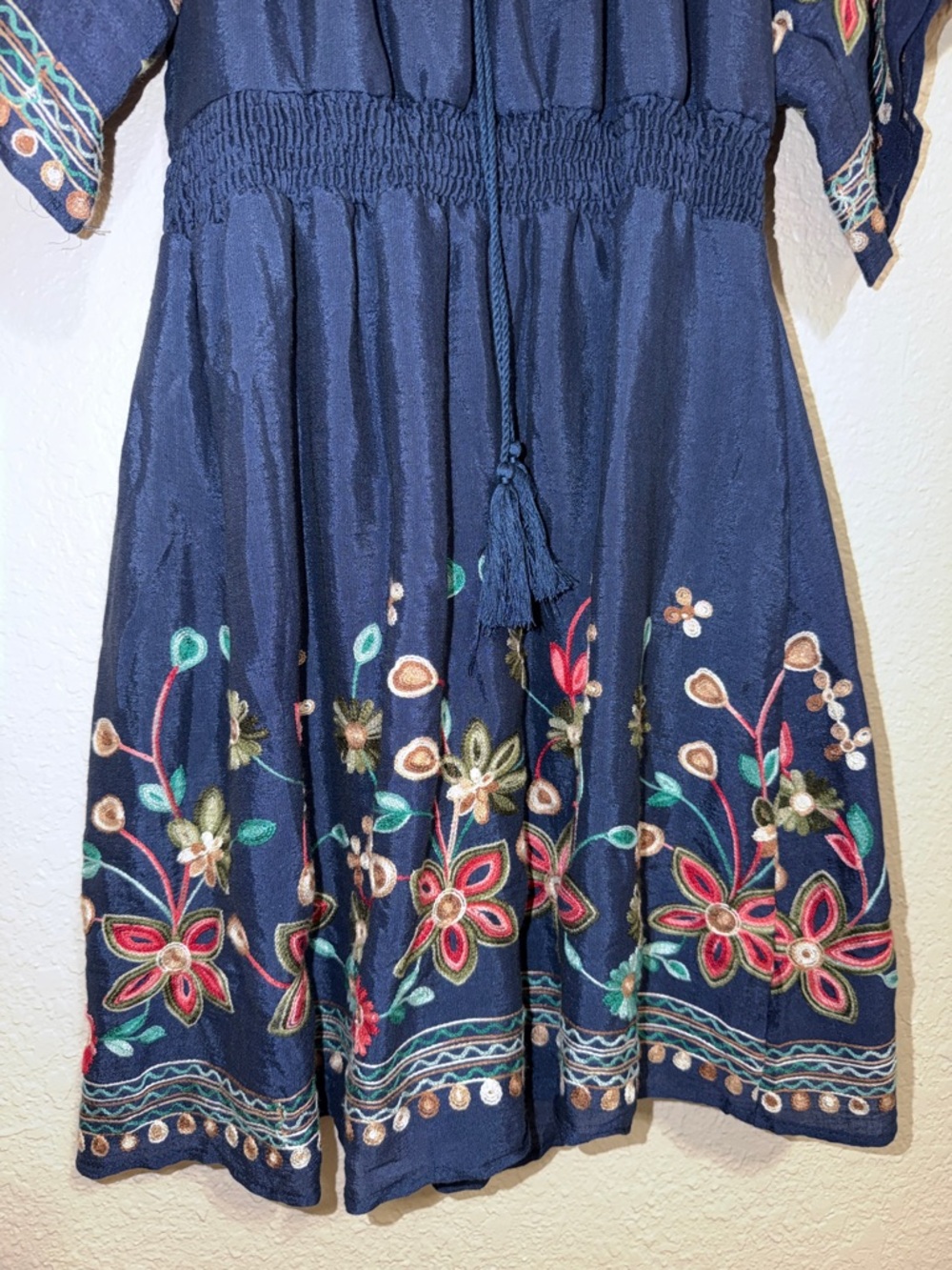 Boho floral embroidered dress - Picture 3 of 8